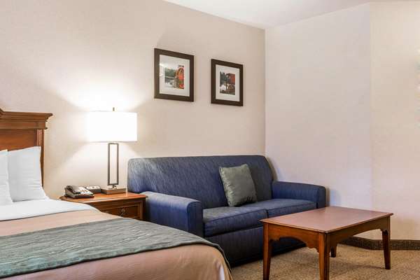 Suite - Comfort Inn & Suites South Burlington