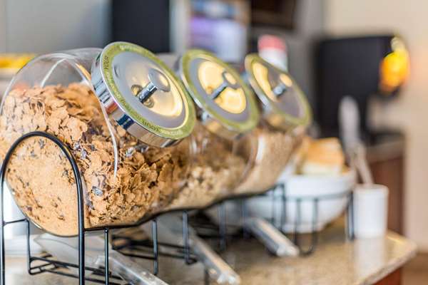 Amenities - Comfort Inn & Suites South Burlington