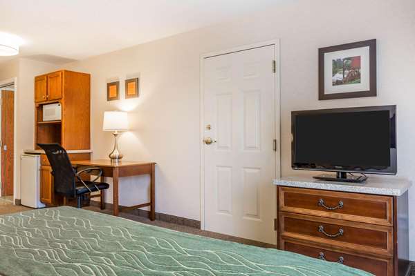  - Comfort Inn & Suites South Burlington
