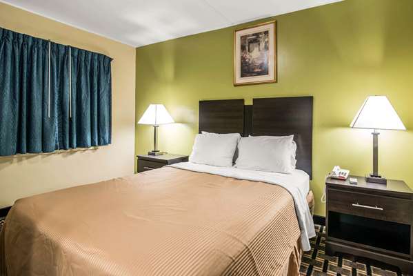  - Rodeway Inn US 7 Rutland