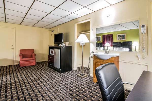  - Rodeway Inn US 4 Rutland