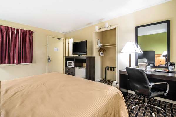  - Rodeway Inn US 4 Rutland