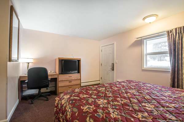  - Rodeway Inn Bellows Falls