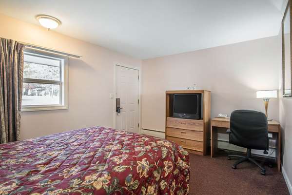  - Rodeway Inn Bellows Falls