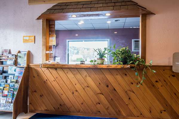  - Rodeway Inn Bellows Falls