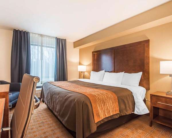  - Comfort Inn & Suites Brattleboro