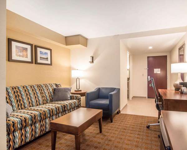 Suite - Comfort Inn & Suites Brattleboro