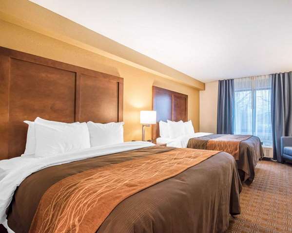  - Comfort Inn & Suites Brattleboro