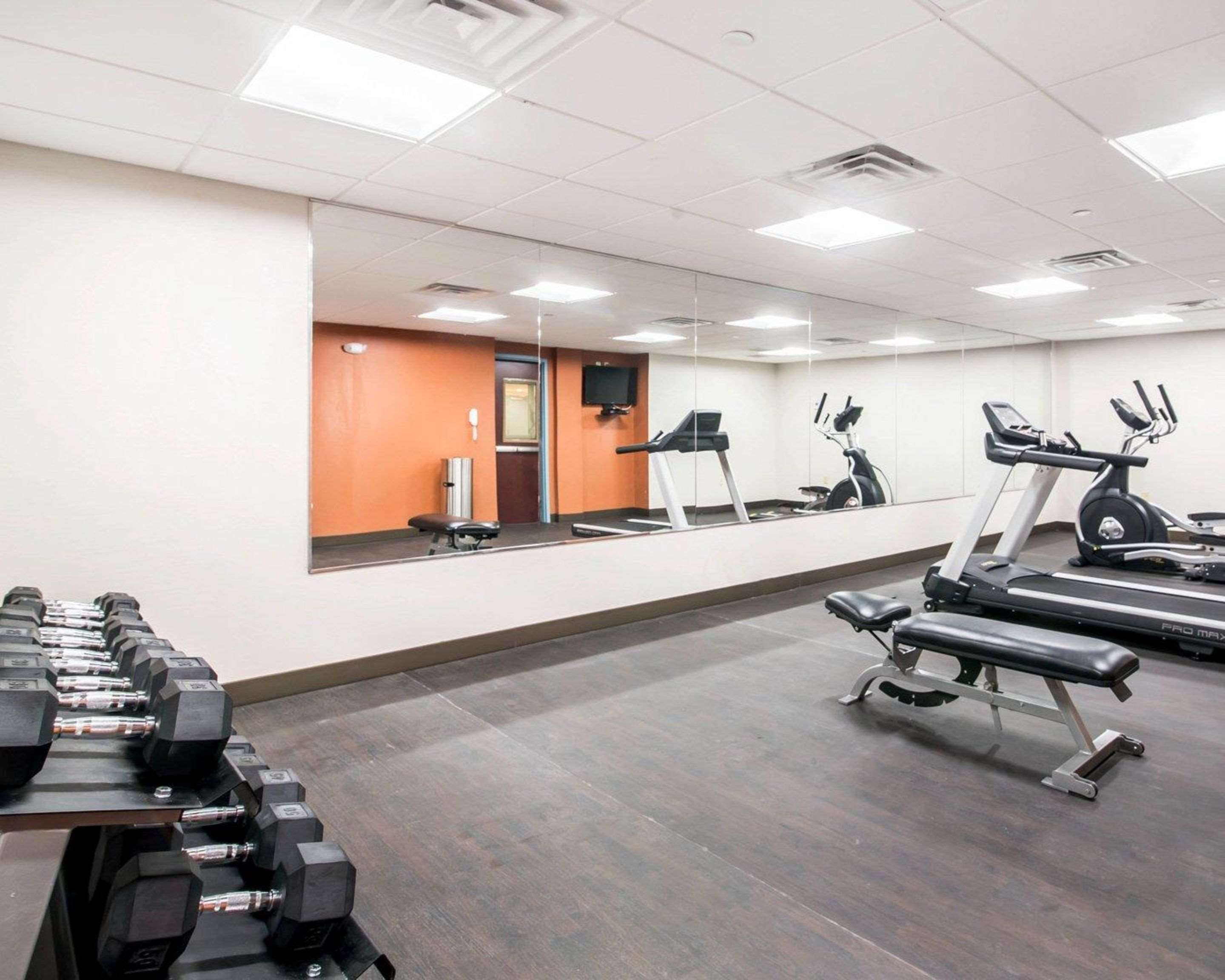Fitness center with free weights | Comfort Inn & Suites Brattleboro I-91