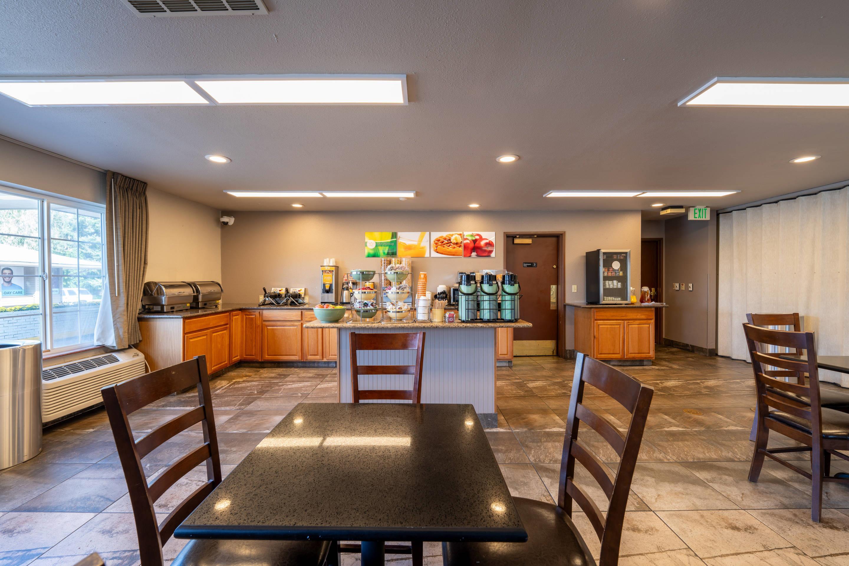 Breakfast area