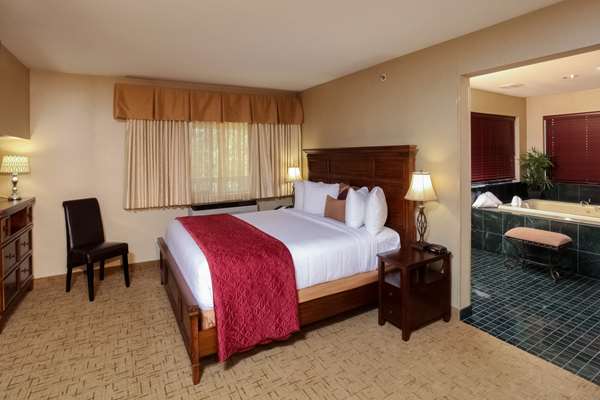  - Quality Inn Oakwood North Spokane