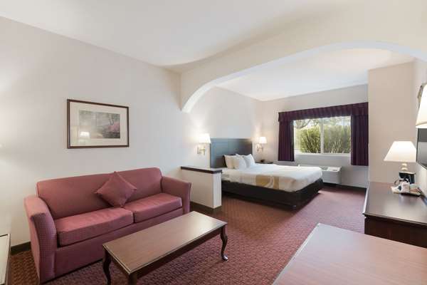 Suite - Quality Inn Grand Suites Bellingham - I-5, Exit 256