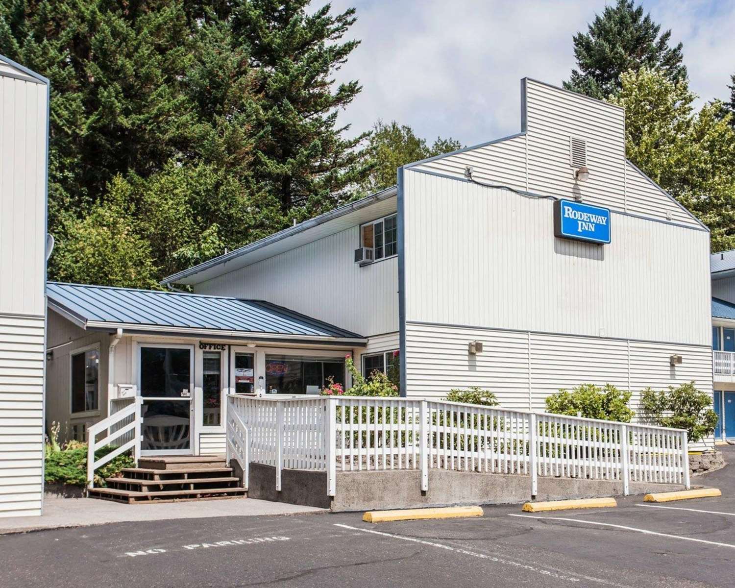 Rodeway Inn Stevenson, WA See Discounts