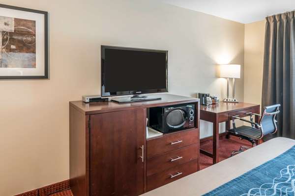  - Comfort Inn Lacey - I-5, Exit 109