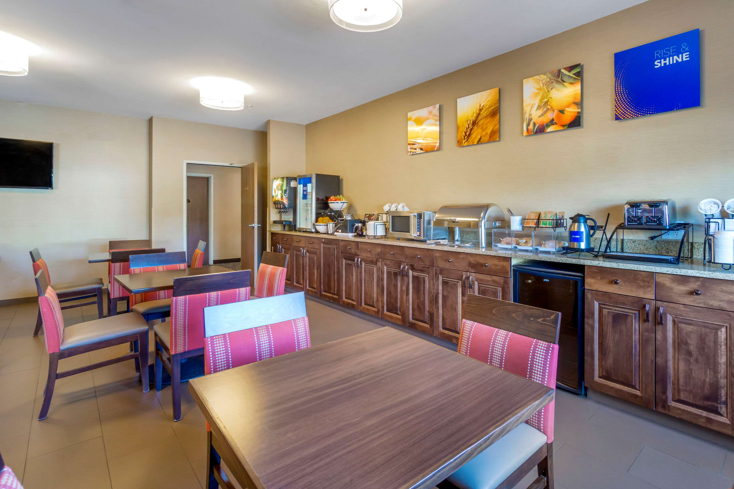 Breakfast area