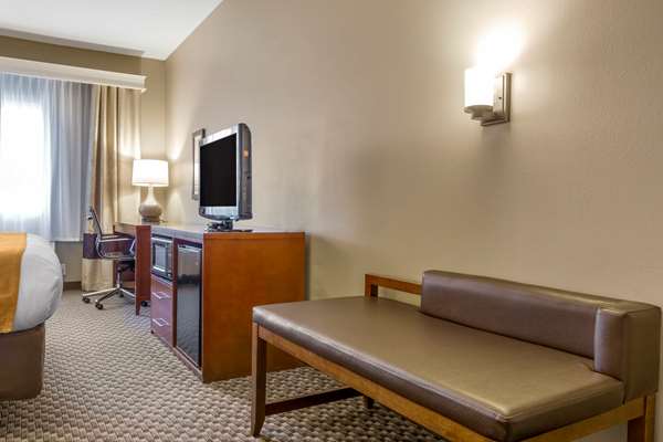  - Comfort Inn Auburn