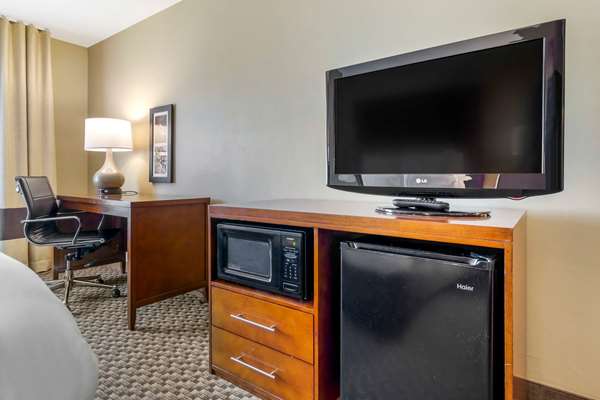  - Comfort Inn Auburn