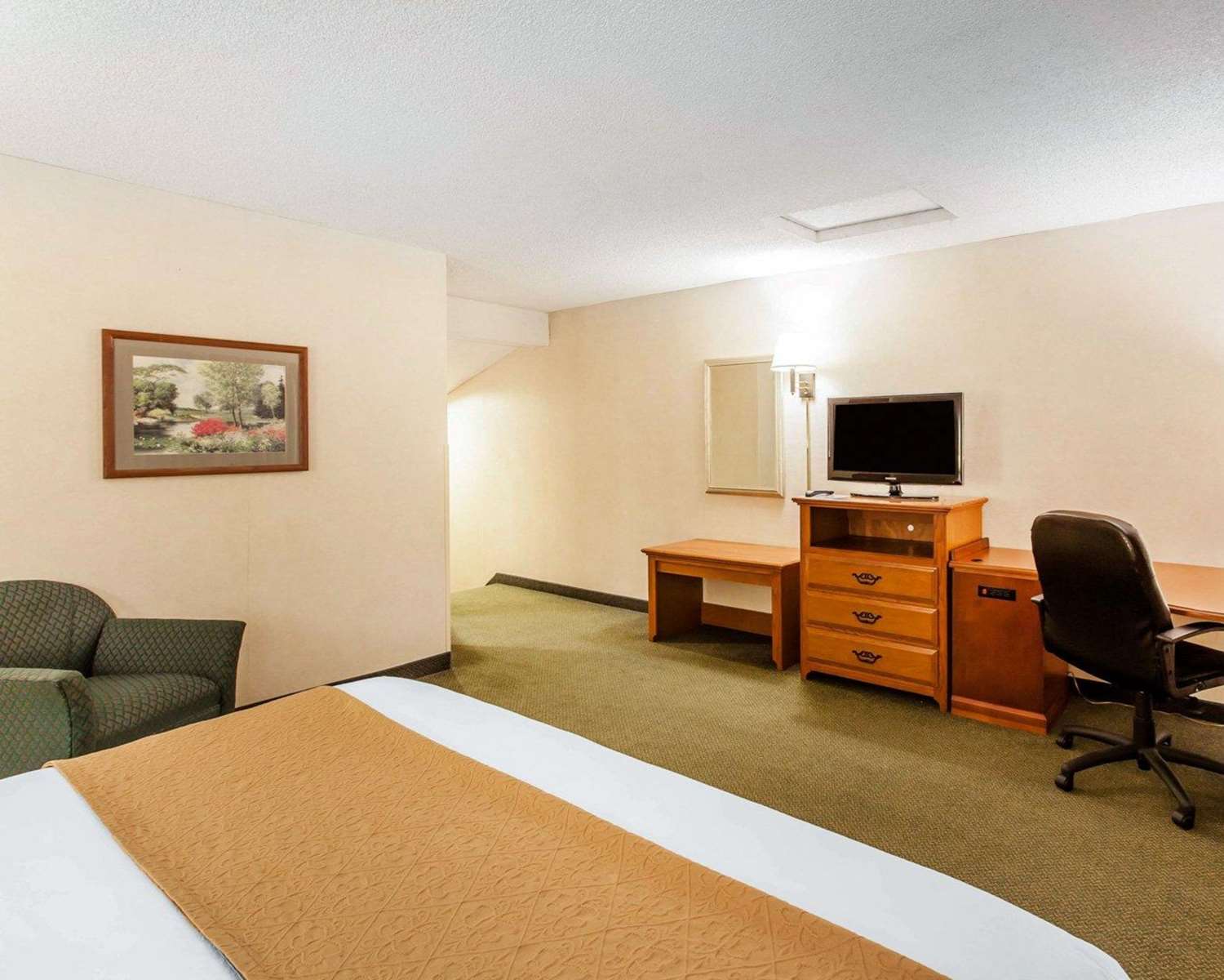 Quality Inn Mt Vernon I5, Exit 227, WA See Discounts