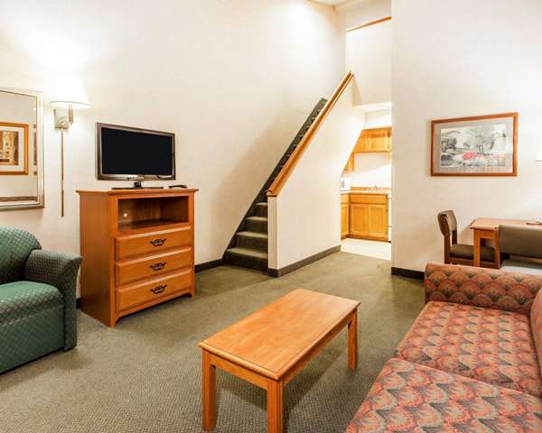 Suite - Quality Inn Mt Vernon - I-5, Exit 227