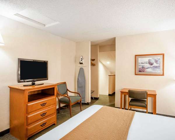 Suite - Quality Inn Mt Vernon - I-5, Exit 227
