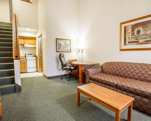 Suite - Quality Inn Mt Vernon - I-5, Exit 227