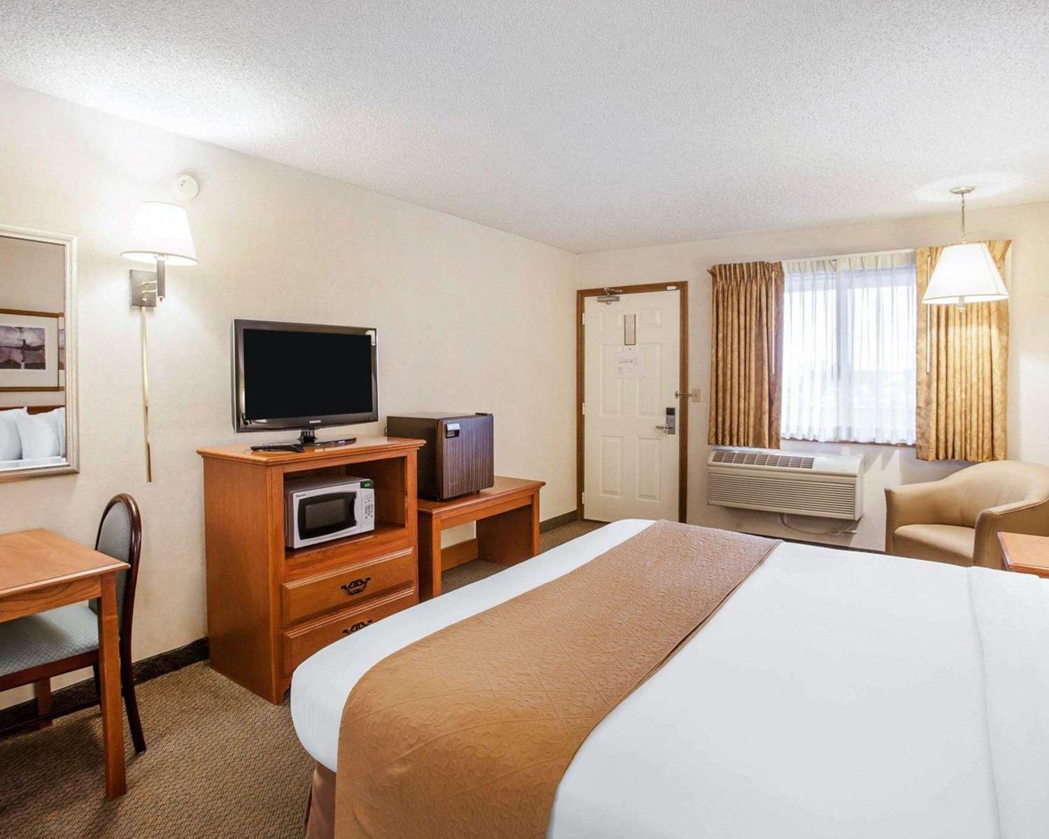 Quality Inn Mt Vernon I5, Exit 227, WA See Discounts