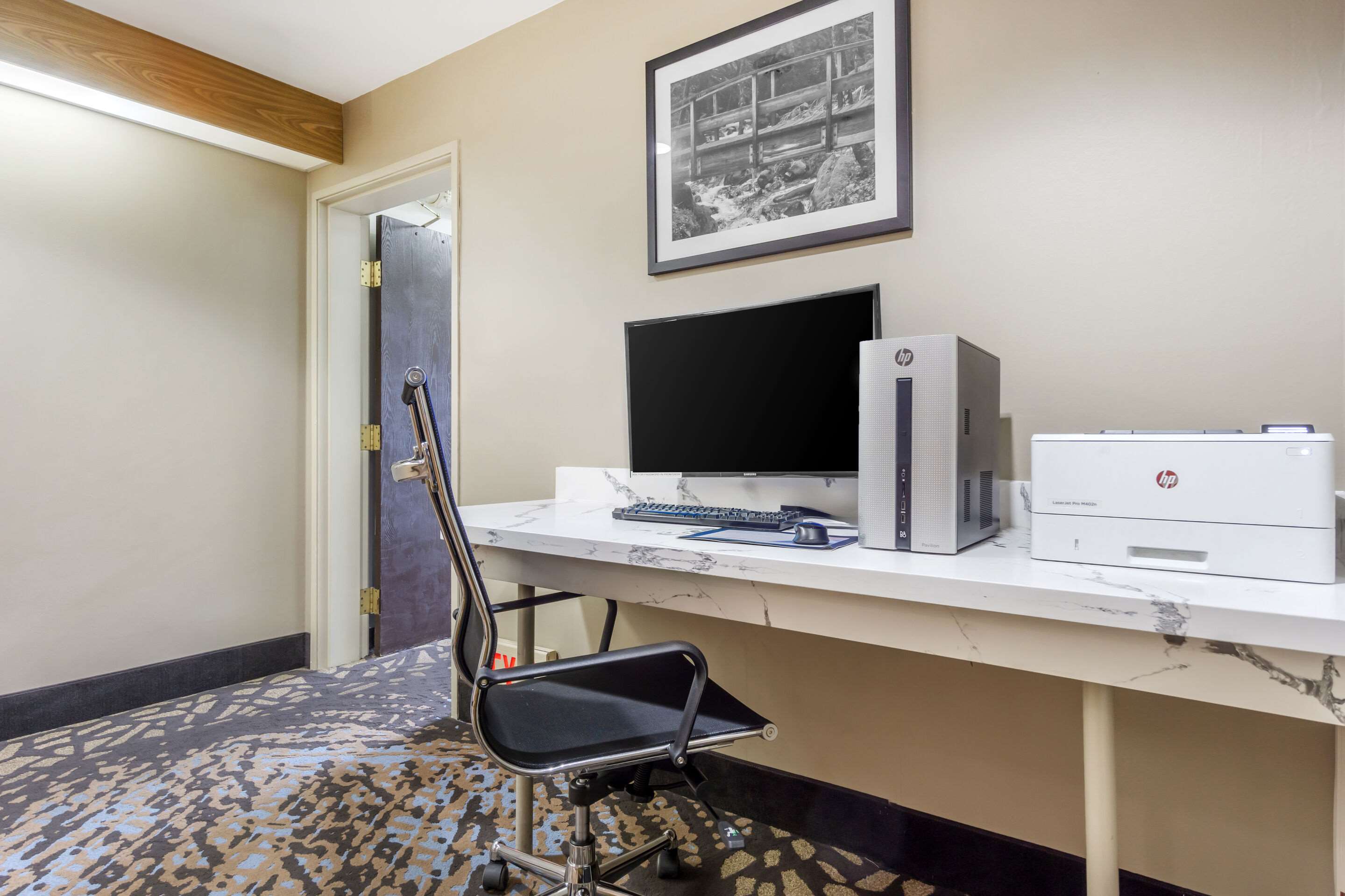Business center | Sleep Inn SeaTac