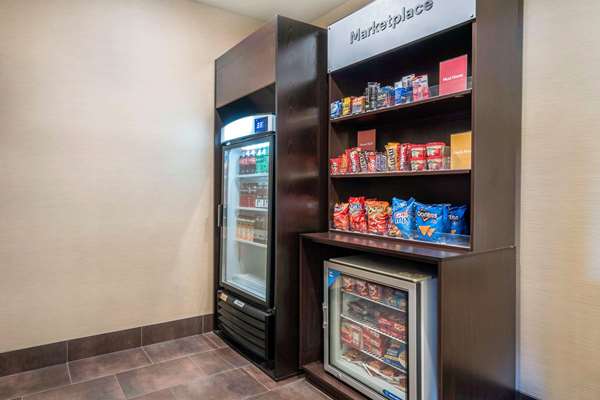  - Comfort Suites Yakima