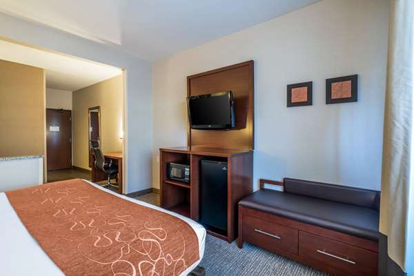  - Comfort Suites Yakima