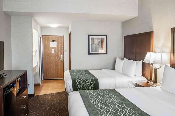 - Comfort Inn Federal Way - I-5, Exit 143