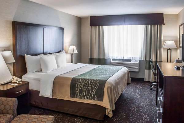 Suite - Comfort Inn Federal Way - I-5, Exit 143