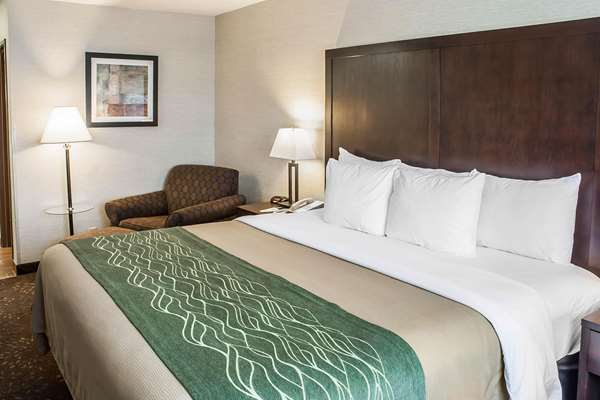 Suite - Comfort Inn Federal Way - I-5, Exit 143