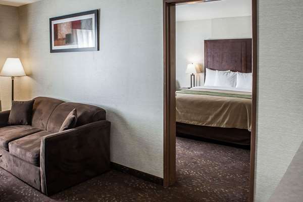 Suite - Comfort Inn Federal Way - I-5, Exit 143