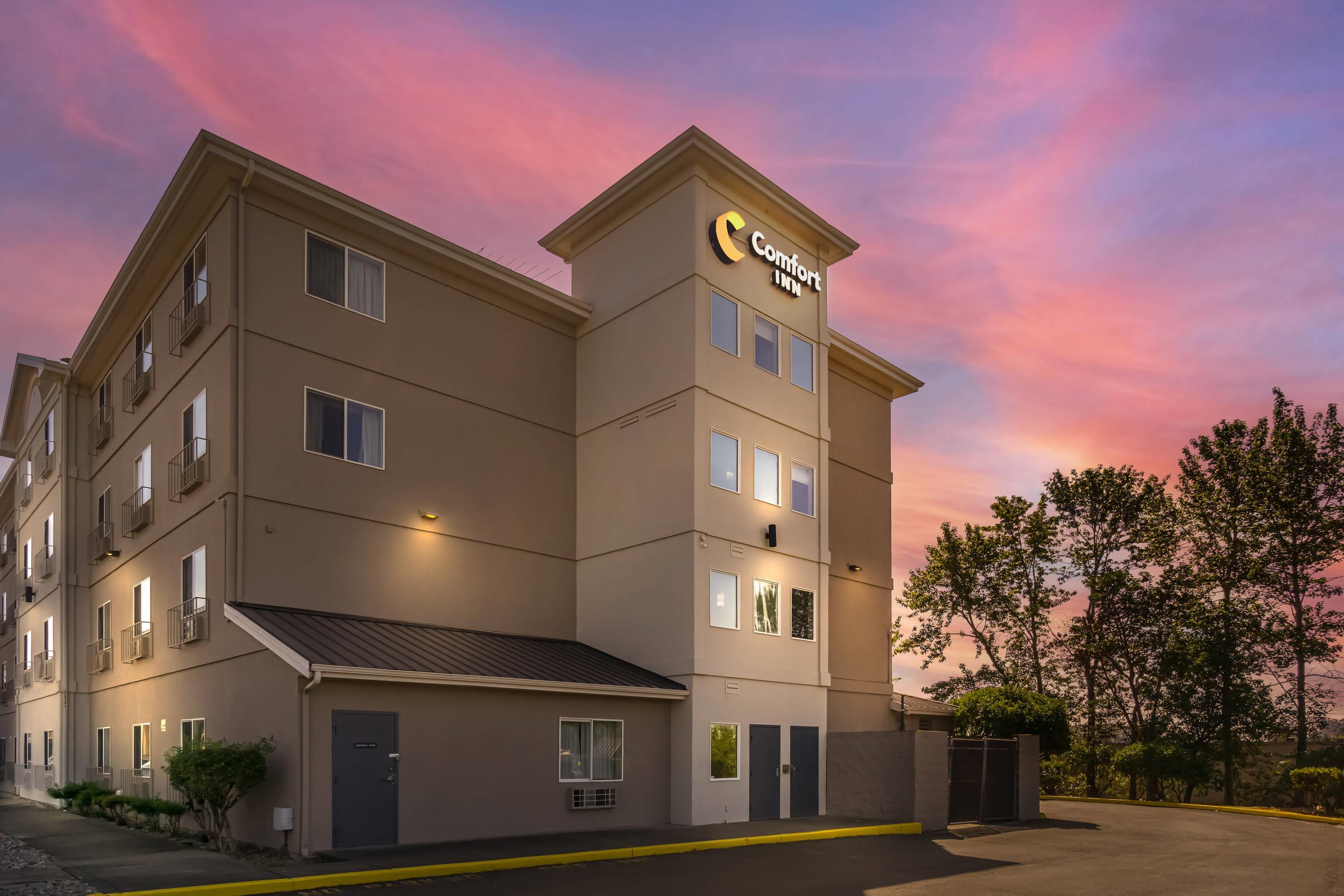Hotel exterior | Comfort Inn Federal Way - Seattle