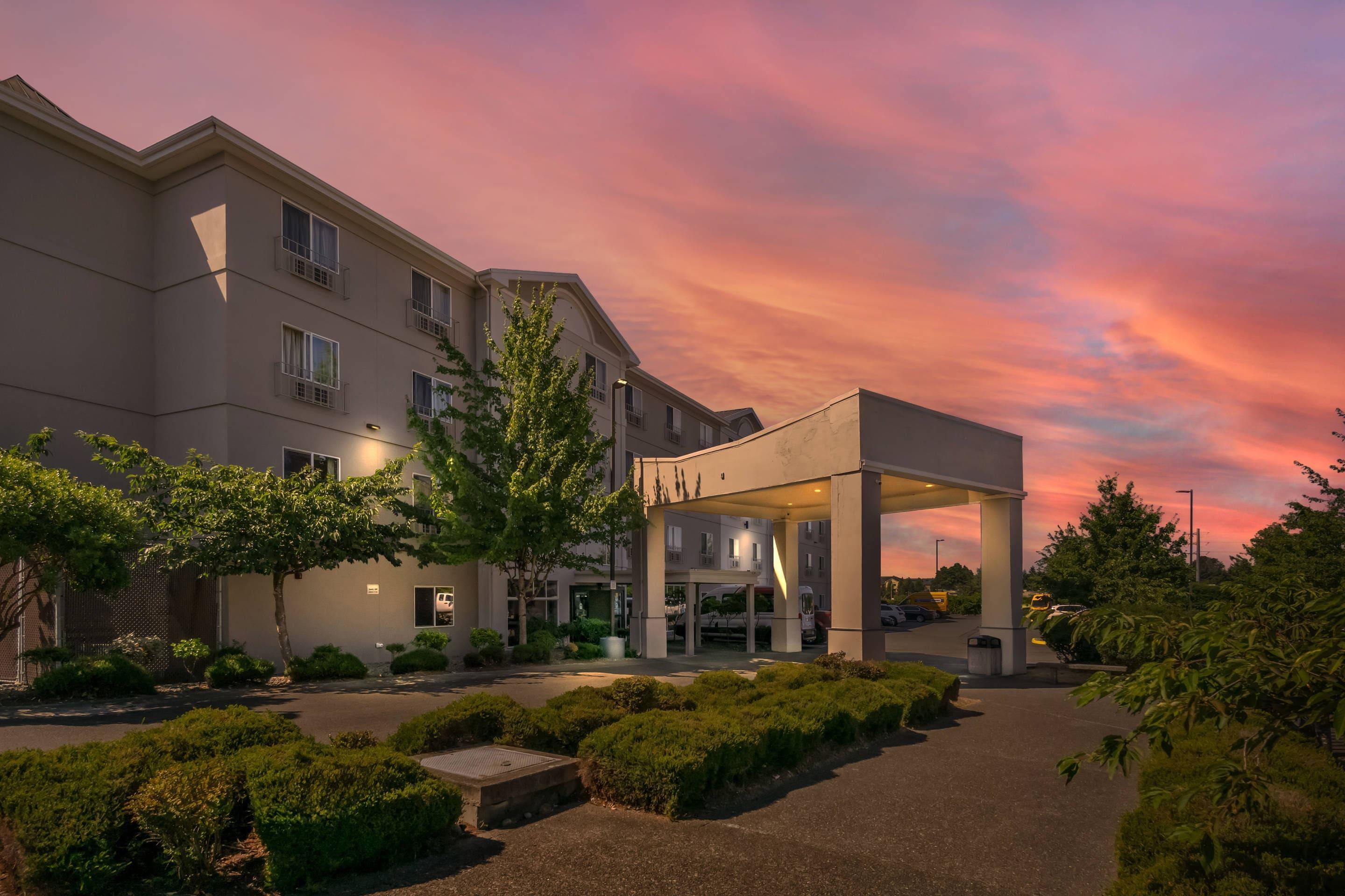 Hotel exterior | Comfort Inn Federal Way - Seattle