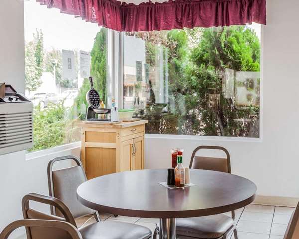 Amenities - Rodeway Inn & Suites Omak