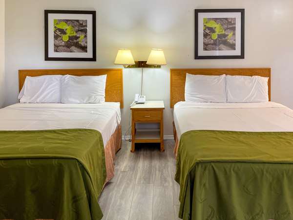  - Rodeway Inn & Suites Omak