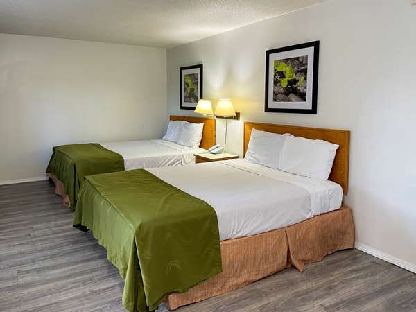 Suite - Rodeway Inn & Suites Omak