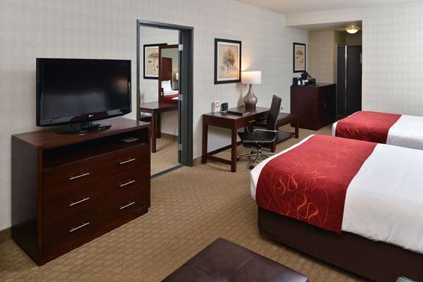  - Comfort Suites Tukwila - I-405, Exit 1