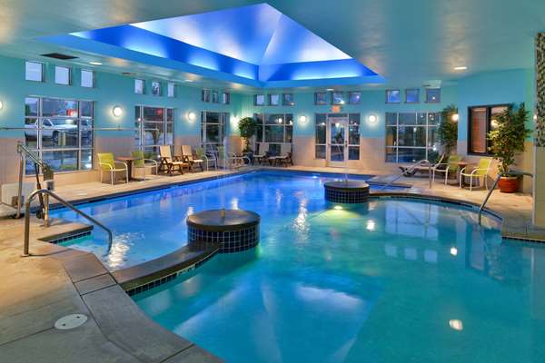Pool - Comfort Suites Tukwila - I-405, Exit 1