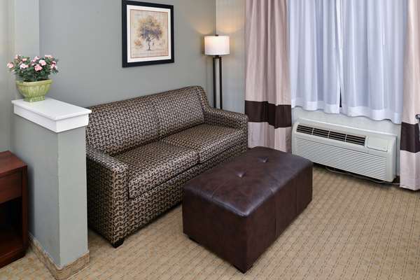  - Comfort Suites Tukwila - I-405, Exit 1