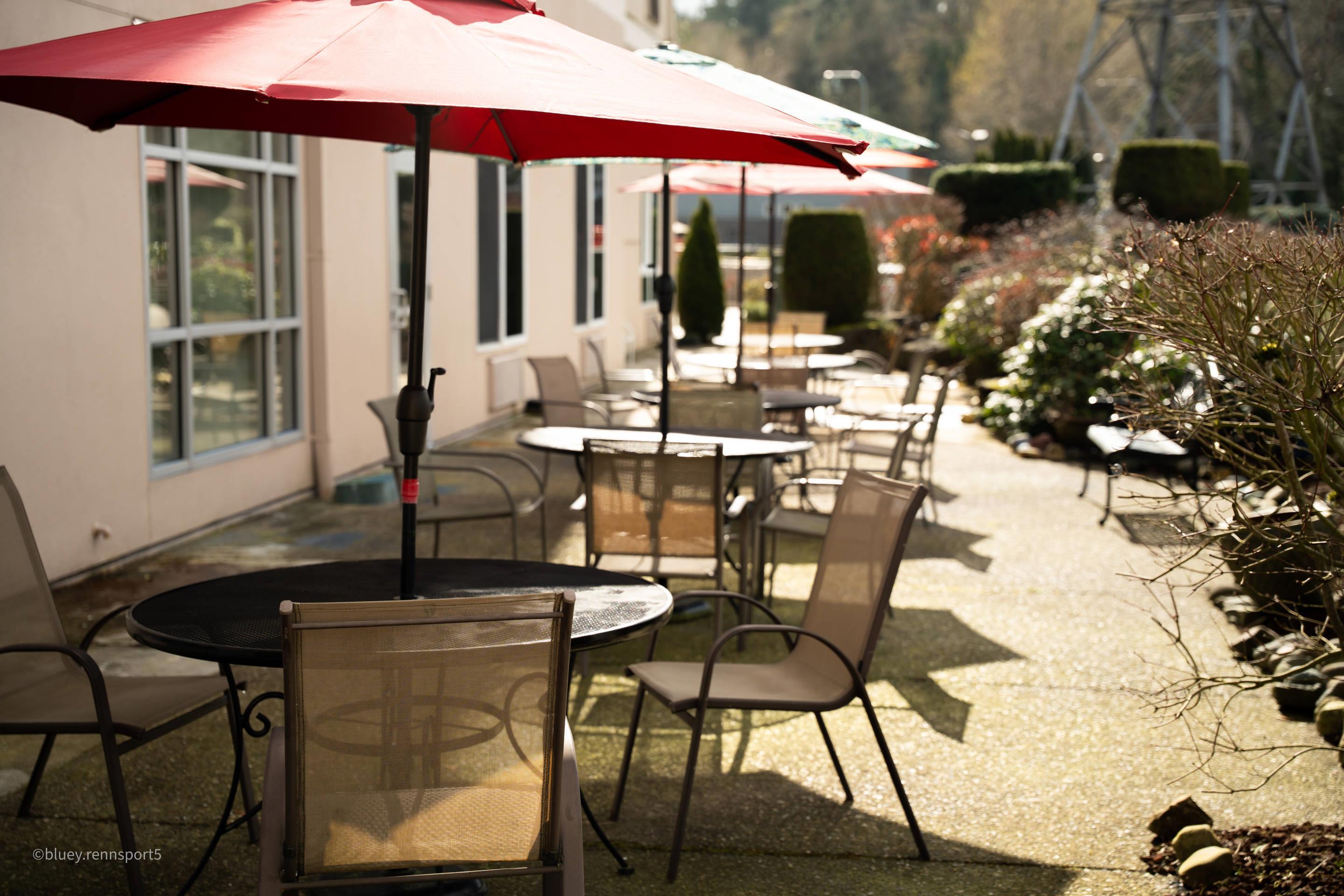 Outdoor area | Comfort Suites Airport Tukwila Seattle