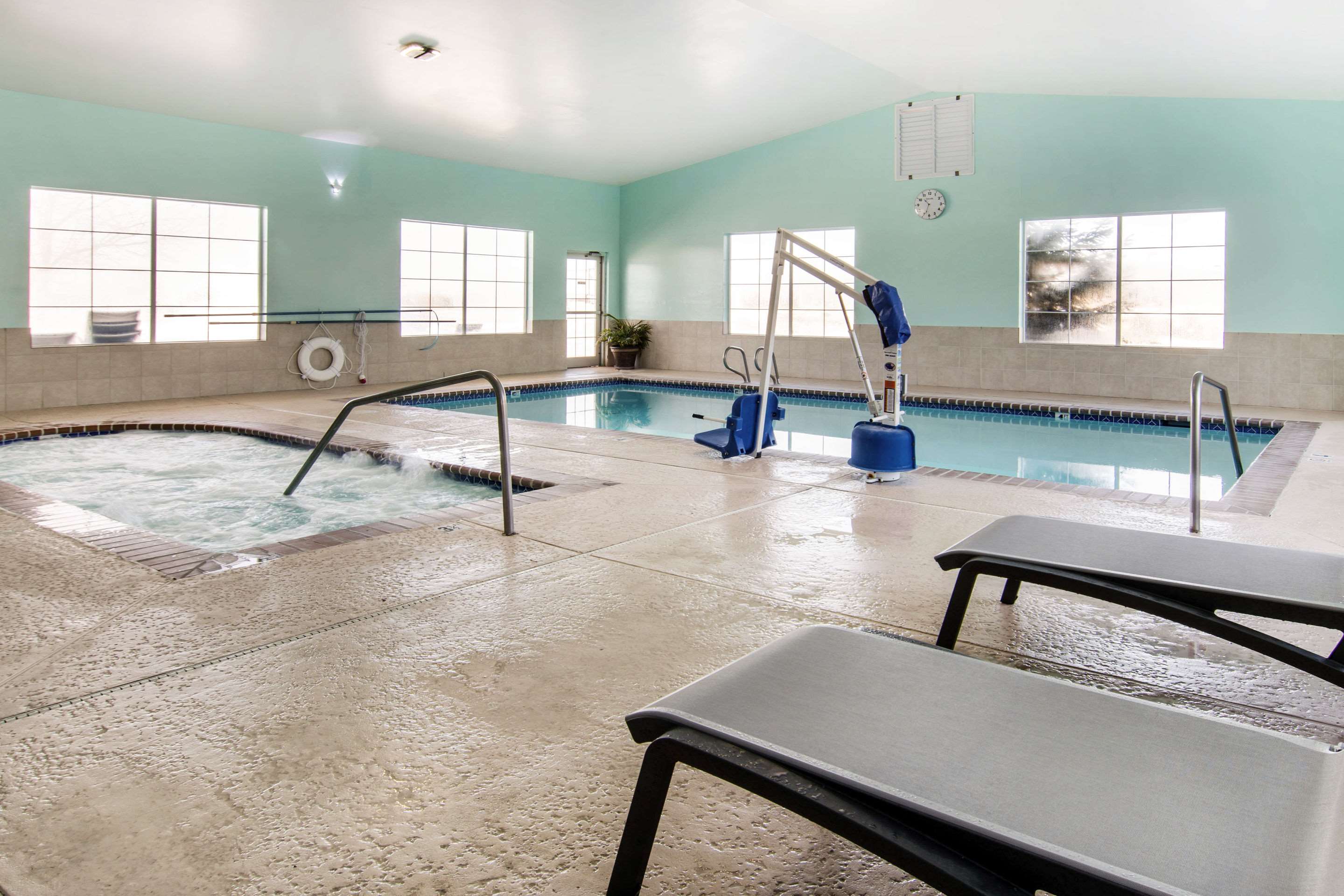 Indoor pool with hot tub