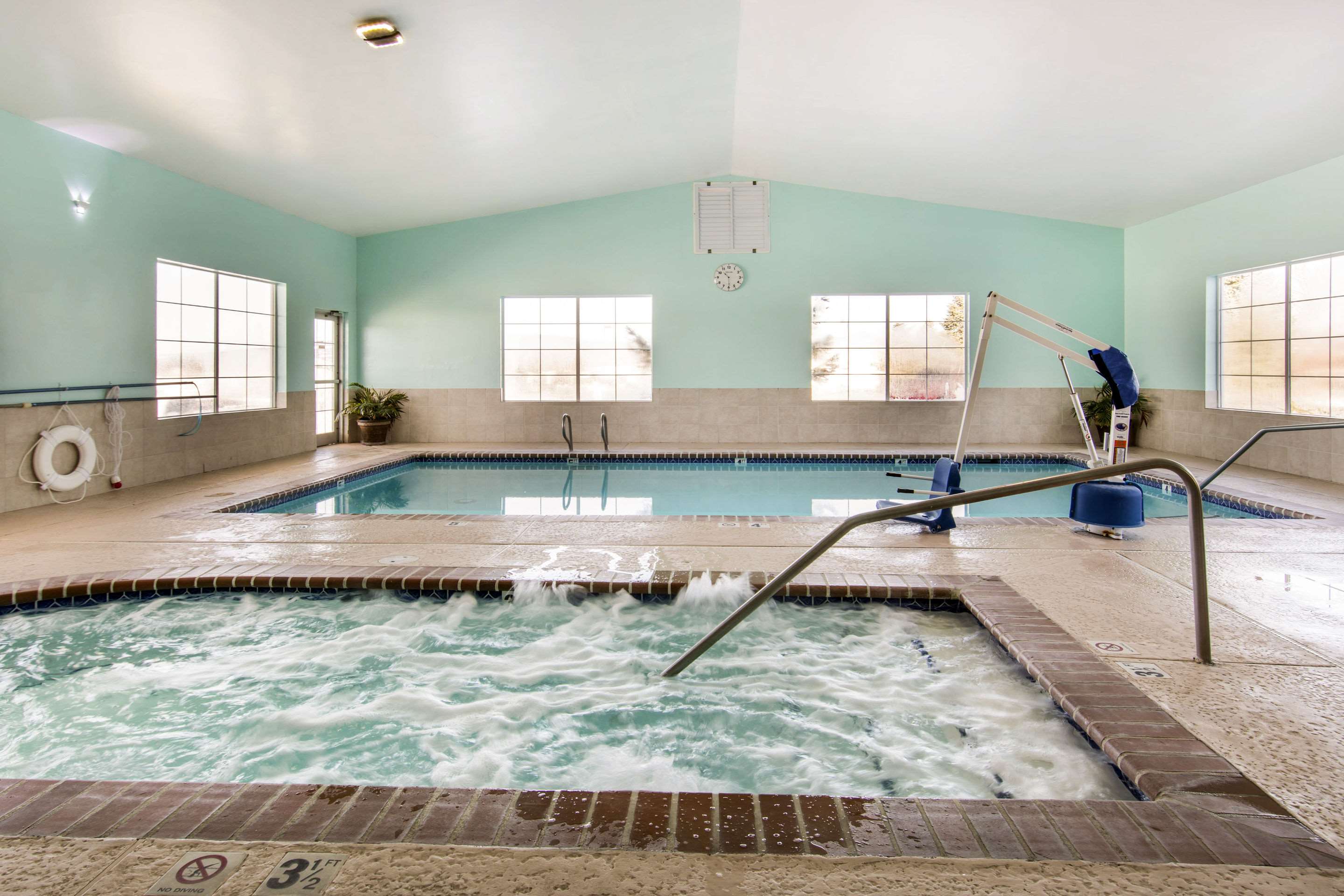 Indoor pool with hot tub