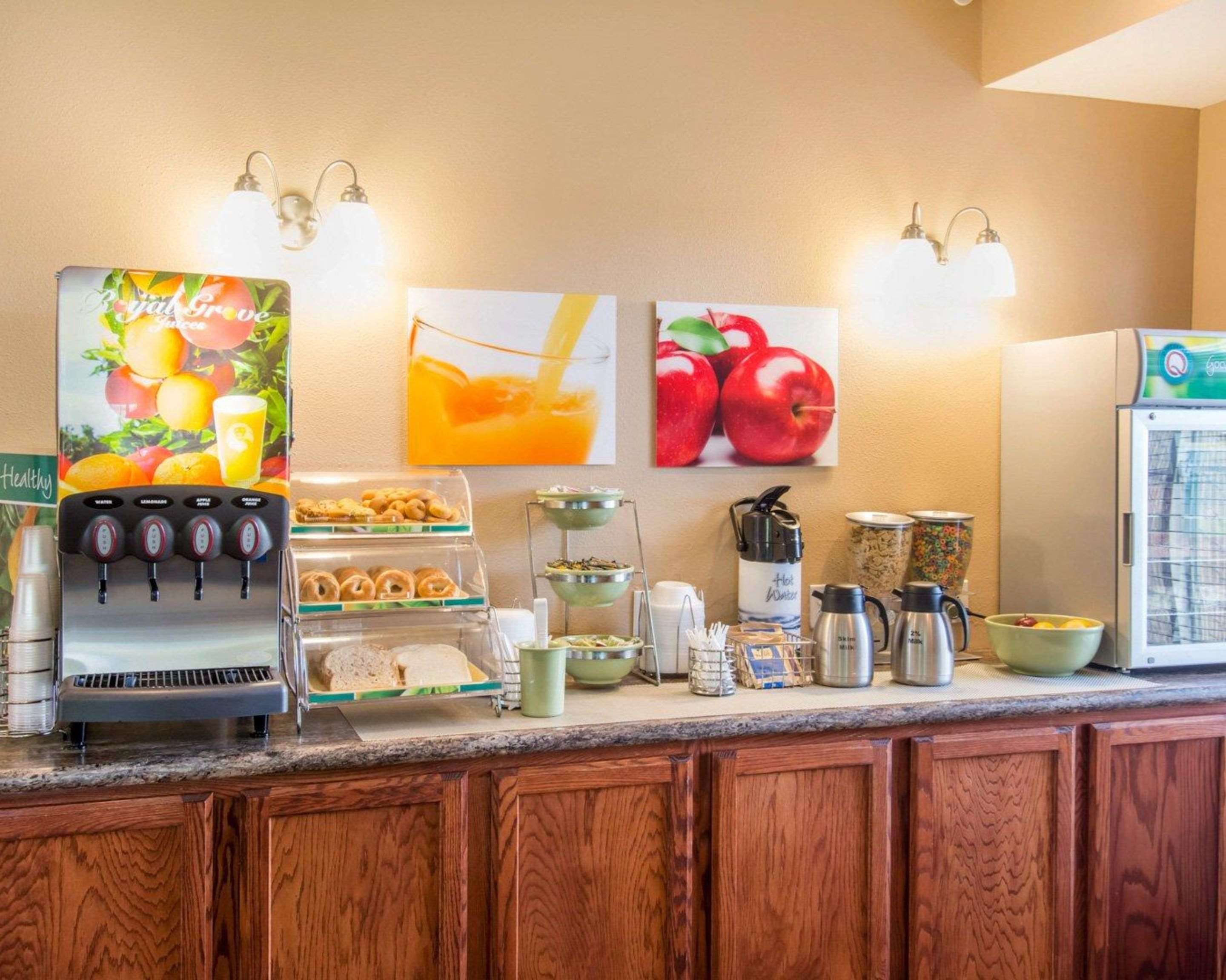Breakfast counter