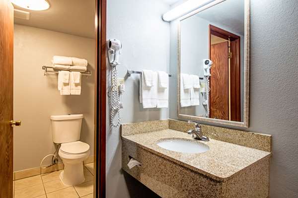  - Quality Inn Olympia - I-5, Exit 105