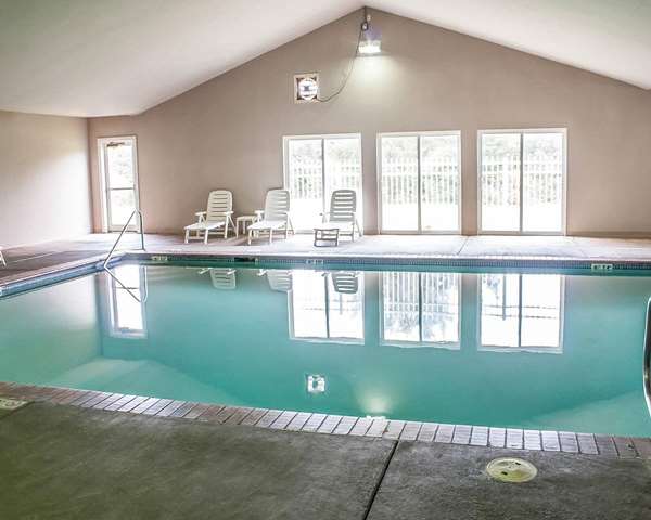Pool - Comfort Inn & Suites Ocean Shores