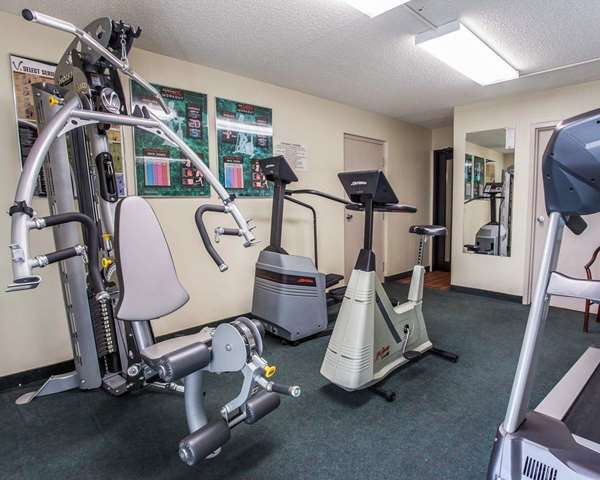 Fitness/ Exercise Room - Quality Inn & Suites Everett - I-5, Exit 186