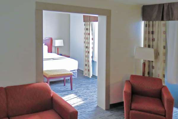 Suite - Quality Inn & Suites Everett - I-5, Exit 186