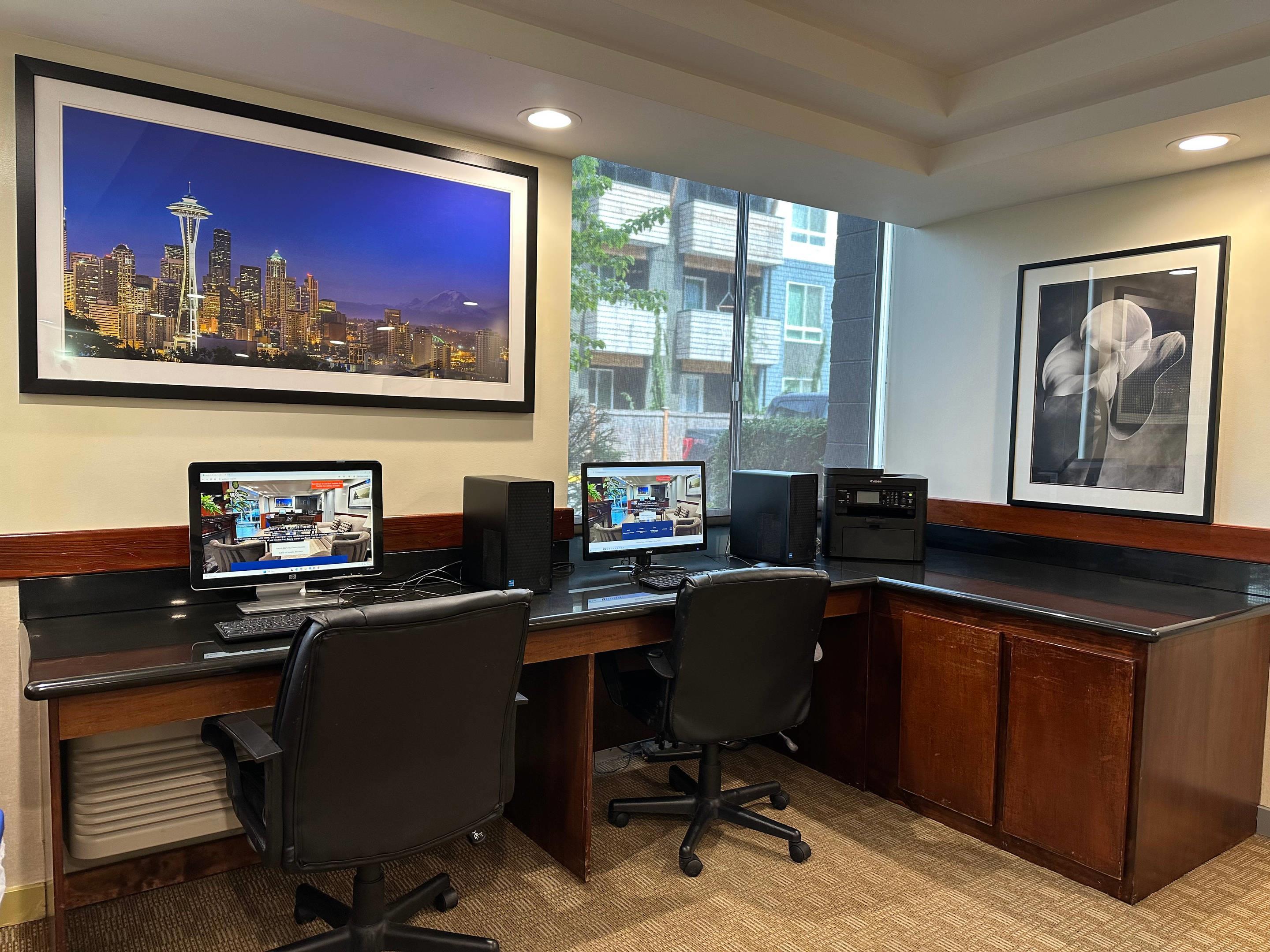 Business center | Quality Inn & Suites Everett